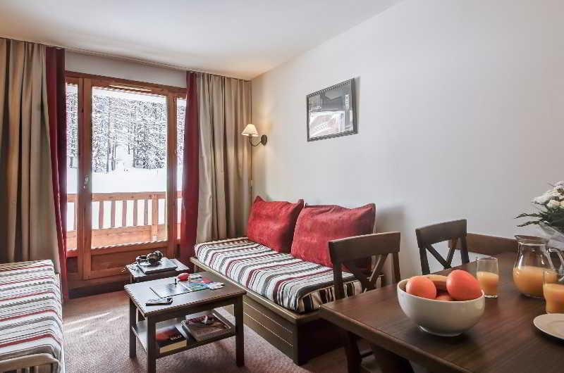 Residence Pierre & Vacances L'Albane Вар Екстериор снимка